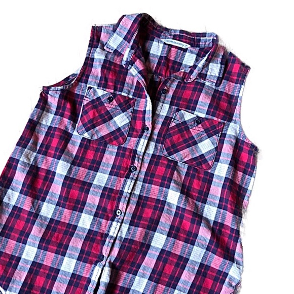 Hippie Laundry Red Flannel Plaid Sleeveless Shirt - Picture 2 of 6